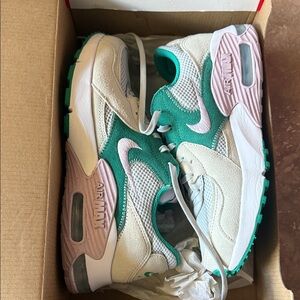 Nike Air Max Women's Sneakers - 7.5